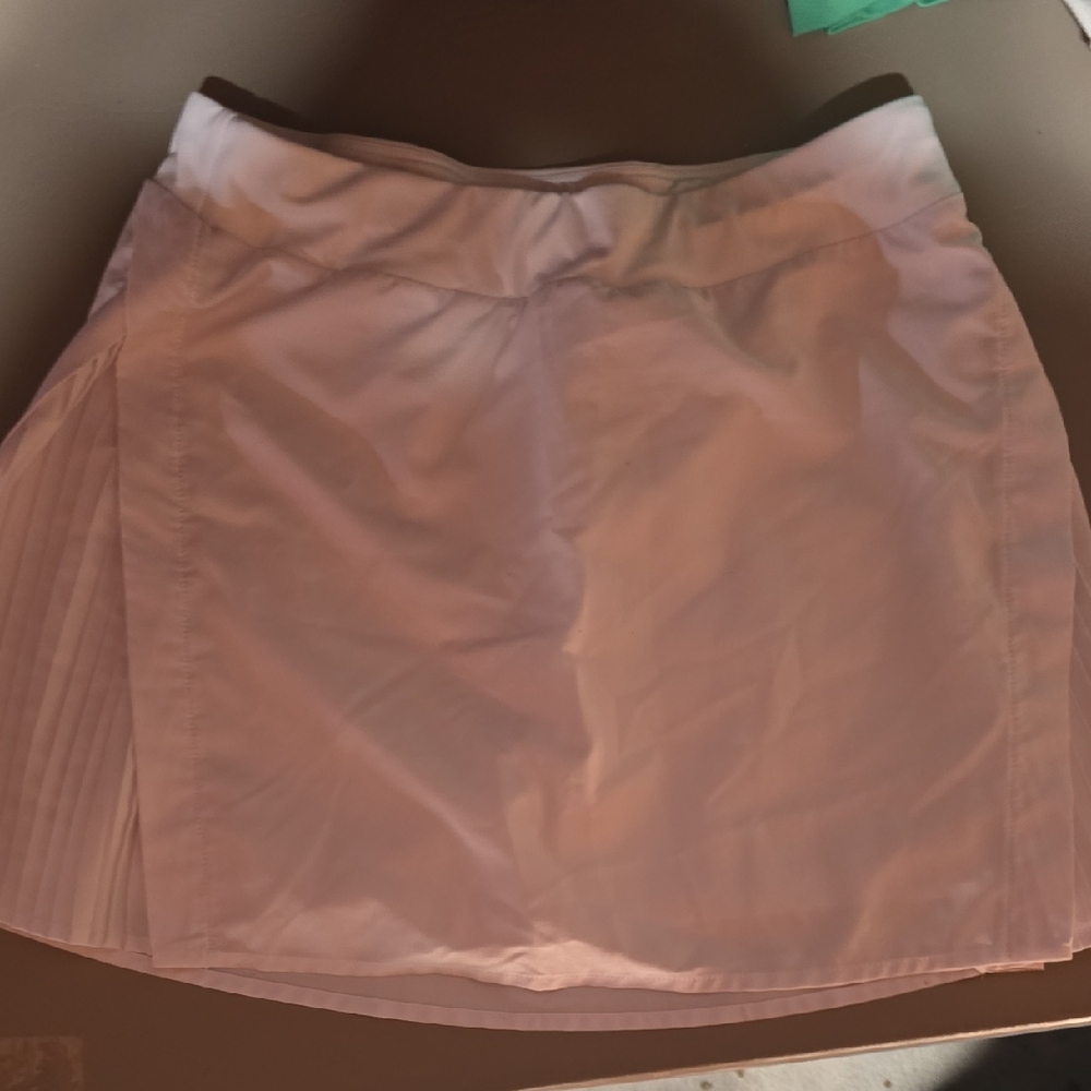 Elegant White Pleated Skirt
